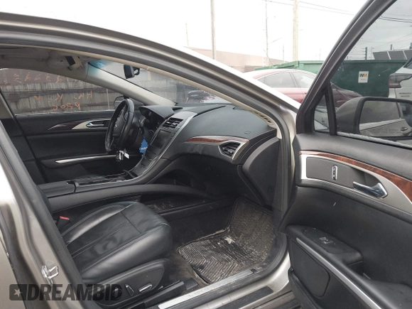 2015 Lincoln MKZ Hybrid with VIN 3LN6L2LUXFR625229, listed as a IAAI auction lot 41723225 with 107,171 mi miles. Bid and sale history available at carsss.com. Image 5.