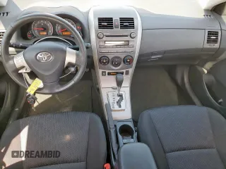 2010 Toyota Corolla z VIN 2T1BU4EE9AC507172, wystawiony jako Copart lot #61681155 z przebiegiem 59 753 mil mil oraz Szkoda całkowita • Salvage title. Historia ofert i sprzedaży dostępna na DreamBid. Obrazek 8.