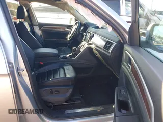 2018 Volkswagen Atlas SEL Premium с VIN 1V2NR2CA9JC503746, выставлен на аукционе IAAI как лот 41497254 с пробегом 125 162 миль миль и . История ставок и продаж доступна на DreamBid. Изображение 5.