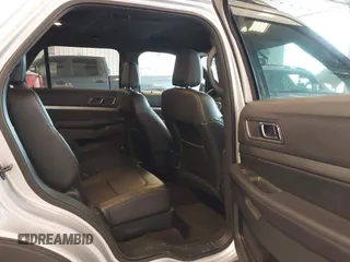 2018 Ford Explorer XLT z VIN 1FM5K8D83JGC40596, wystawiony jako IAAI lot #42263327 z przebiegiem 66 948 mil mil oraz . Historia ofert i sprzedaży dostępna na DreamBid. Obrazek 8.