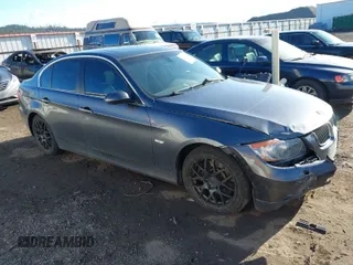 2006 BMW 3 Series 330xi with VIN WBAVD335X6KV66101, listed as a IAAI auction lot 41965628 with 142,246 mi miles. Bid and sale history available at carsss.com. Image 1.