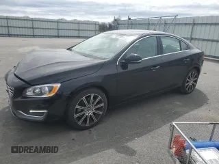 2018 Volvo S60 Inscription z VIN LYV402TK8JB171643, wystawiony jako Copart lot #53879365 z przebiegiem 29 486 mil mil oraz Szkoda całkowita • Salvage title. Historia ofert i sprzedaży dostępna na DreamBid. Obrazek 1.