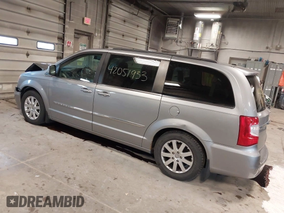 2013 Chrysler Town & Country Touring with VIN 2C4RC1BG1DR646691, listed as a IAAI auction lot 42051933 with 162,960 mi miles. Bid and sale history available at carsss.com. Image 3.