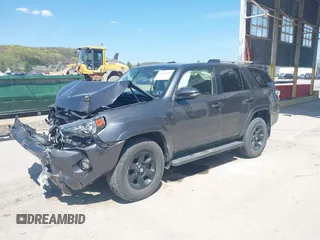 2019 Toyota 4Runner SR5 с VIN JTEBU5JR0K5664825, выставлен на аукционе IAAI как лот 42104780 с пробегом 64 209 миль миль и . История ставок и продаж доступна на DreamBid. Изображение 18.