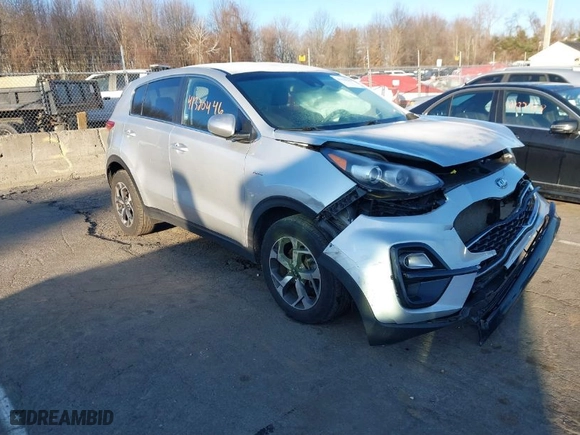 2020 Kia Sportage LX with VIN KNDPMCAC6L7789201, listed as a IAAI auction lot 41320446 with 55,041 mi miles. Bid and sale history available at carsss.com. Image 1.