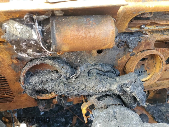 1985 Jeep CJ z VIN 1JCCM87E5FT029727, wystawiony jako Copart lot #71958704 z przebiegiem Nie podano mil oraz Nie do naprawy. Historia ofert i sprzedaży dostępna na DreamBid. Obrazek 9.