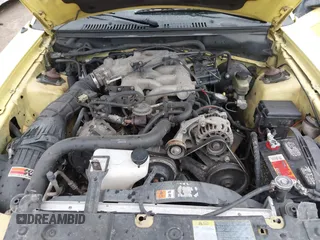 2001 Ford Mustang Deluxe with VIN 1FAFP44431F121250, listed as a IAAI auction lot 41929731 with 198,339 mi miles. Bid and sale history available at carsss.com. Image 10.