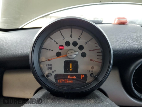 2013 MINI Hardtop with VIN WMWSU3C50DT684488, listed as a Copart auction lot 45773045 with 137,192 mi miles and Clean Title. Bid and sale history available at DreamBid. Image 9.