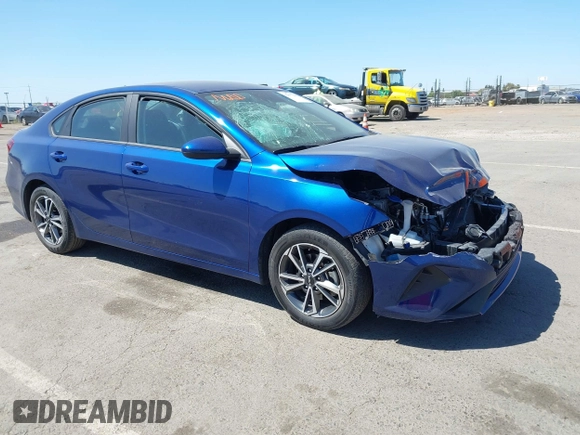 2022 Kia Forte LXS z VIN 3KPF24AD1NE454494, wystawiony jako IAAI lot #42077580 z przebiegiem 53 679 mil mil oraz . Historia ofert i sprzedaży dostępna na DreamBid. Obrazek 1.