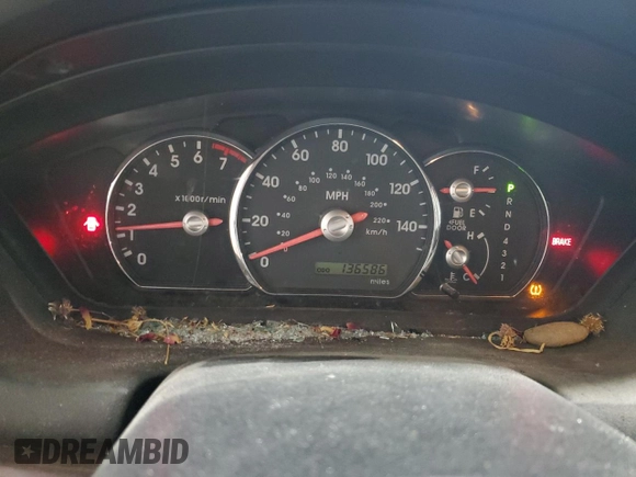 2012 Mitsubishi Galant ES z VIN 4A32B3FF7CE025417, wystawiony jako Copart lot #67848104 z przebiegiem 136 586 mil mil oraz Szkoda całkowita • Salvage title. Historia ofert i sprzedaży dostępna na DreamBid. Obrazek 9.