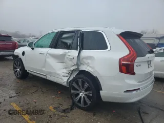 2023 Volvo XC90 Plus with VIN YV4H600N2P1949810, listed as a Copart auction lot 84947784 with 40,842 mi miles and Clean title. Bid and sale history available at DreamBid. Image 2.