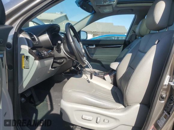 2015 Kia Sorento SX with VIN 5XYKW4A70FG638701, listed as a Copart auction lot 53567915 with 181,241 mi miles and Salvage title. Bid and sale history available at DreamBid. Image 7.