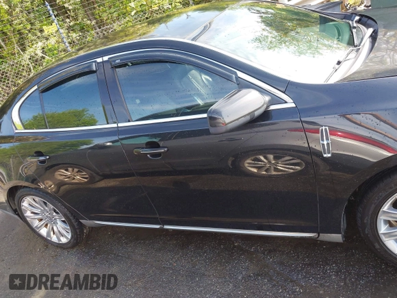 2010 Lincoln MKS with VIN 1LNHL9DR1AG614969, listed as a IAAI auction lot 41983558 with 127,490 mi miles and . Bid and sale history available at DreamBid. Image 13.