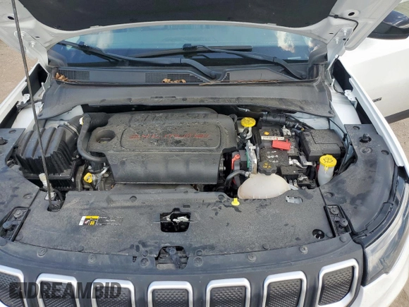 2022 Jeep Compass Latitude z VIN 3C4NJCBB0NT137906, wystawiony jako Copart lot #60041805 z przebiegiem 61 177 mil mil oraz Szkoda całkowita • Salvage title. Historia ofert i sprzedaży dostępna na DreamBid. Obrazek 11.