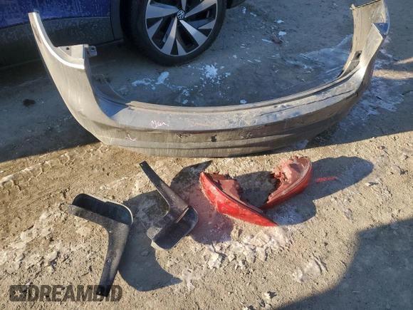 2014 Infiniti QX70 with VIN JN8CS1MU0EM452061, listed as a Copart auction lot 41790215 with 122,408 mi miles and Salvage Title. Bid and sale history available at DreamBid. Image 13.