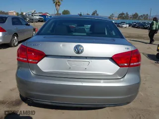 2014 Volkswagen Passat Wolfsburg Ed with VIN 1VWAT7A36EC077844, listed as a IAAI auction lot 41546377 with 95,355 mi miles. Bid and sale history available at carsss.com. Image 17.
