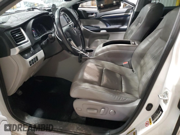 2018 Toyota Highlander Hybrid Limited with VIN 5TDDGRFH7JS040153, listed as a Copart auction lot 55500815 with 62,739 mi miles and Salvage title. Bid and sale history available at DreamBid. Image 7.