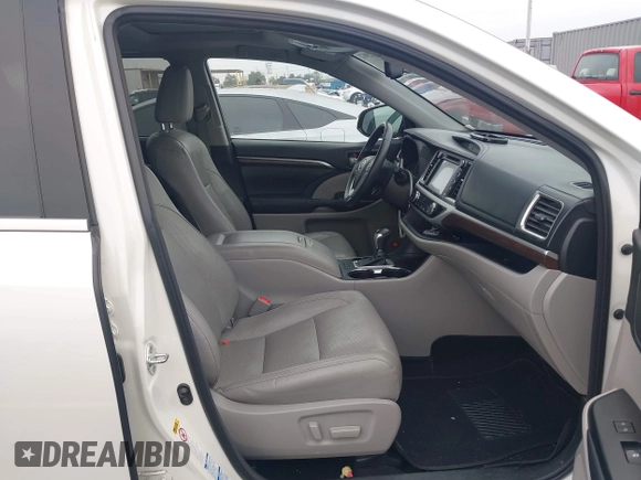 2016 Toyota Highlander Limited with VIN 5TDDCRFH9GS015341, listed as a IAAI auction lot 42572982 with 66,247 mi miles and . Bid and sale history available at DreamBid. Image 5.