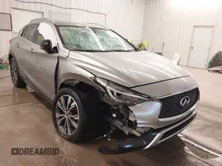 2017 Infiniti QX30 Luxury with VIN SJKCH5CR6HA038610, listed as a IAAI auction lot 41379870 with 90,402 mi miles. Bid and sale history available at carsss.com. Image 1.