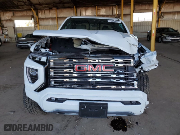 2024 GMC Canyon 4WD Denali with VIN 1GTP6FEK1R1221334, listed as a Copart auction lot 45664335 with 9,184 mi miles and Salvage Title. Bid and sale history available at carsss.com. Image 5.