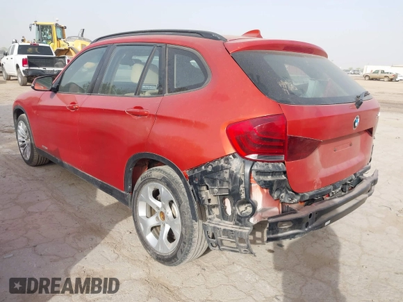 2014 BMW X1 sDrive28i with VIN WBAVM1C50EVW53376, listed as a IAAI auction lot 41838580 with 114,054 mi miles. Bid and sale history available at carsss.com. Image 3.