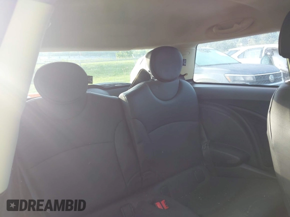 2012 MINI Hardtop with VIN WMWSU3C50CT185690, listed as a IAAI auction lot 42367571 with 63,303 mi miles and . Bid and sale history available at DreamBid. Image 8.