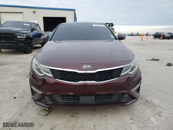 2016 Volkswagen Passat 1.8T SE w/Technology with VIN 1VWBS7A31GC035706, listed as a Copart auction lot 45385865 with 207,229 mi miles and Salvage Title. Bid and sale history available at carsss.com. Image 5.