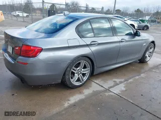 2012 BMW 5 Series 535i xDrive with VIN WBAFU7C59CDU62937, listed as a IAAI auction lot 41682672 with 206,778 mi miles. Bid and sale history available at carsss.com. Image 4.