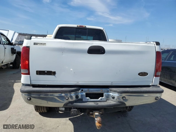 2006 Ford Super Duty F-350 SRW XL with VIN 1FTWW31PX6ED62063, listed as a Copart auction lot 46530185 with 140,642 mi miles and Salvage Title. Bid and sale history available at carsss.com. Image 6.