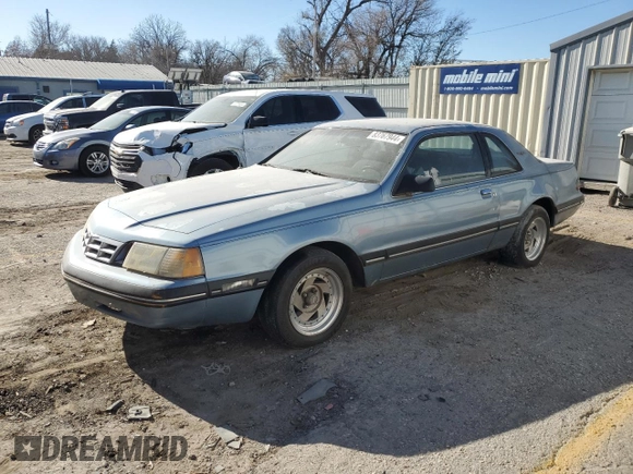 1988 Ford Thunderbird with VIN 1FABP6041JH149312, listed as a Copart auction lot 83767944 with 109,397 mi miles and Clean Title. Bid and sale history available at carsss.com. Image 1.