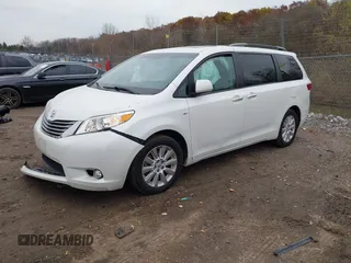 2016 Toyota Sienna Ltd with VIN 5TDDK3DC3GS129715, listed as a IAAI auction lot 40849430 with 138,724 mi miles. Bid and sale history available at carsss.com. Image 17.