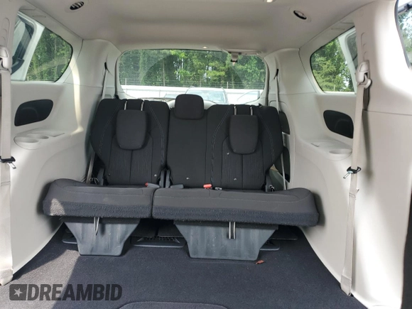 2021 Chrysler Pacifica Touring with VIN 2C4RC1FG5MR500434, listed as a Copart auction lot 59344135 with 45,091 mi miles and Salvage title. Bid and sale history available at DreamBid. Image 10.
