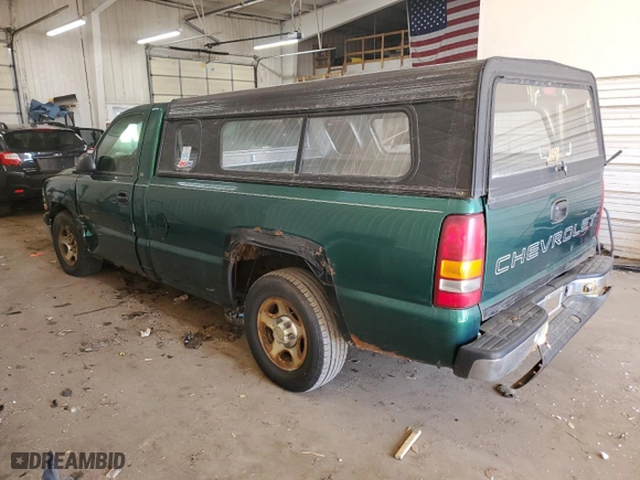 2000 Chevrolet Silverado 1500 with VIN 1GCEC14V9YE336558, listed as a Copart auction lot 48103205 with 265,858 mi miles and Clean Title. Bid and sale history available at carsss.com. Image 2.