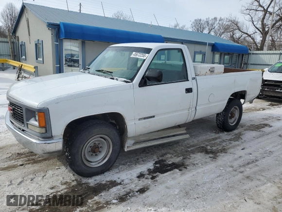 1994 GMC Sierra 3500 z VIN 1GTGC34K0RE552892, wystawiony jako Copart lot #45672255 z przebiegiem 379 943 mil mil oraz Szkoda całkowita • Salvage title. Historia ofert i sprzedaży dostępna na DreamBid. Obrazek 1.