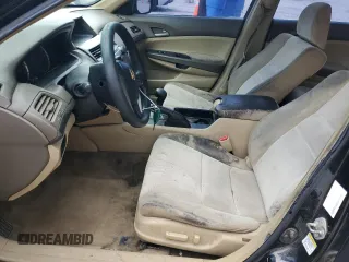 2009 Honda Accord LX-P z VIN 1HGCP26439A183420, wystawiony jako Copart lot #55578145 z przebiegiem 272 466 mil mil oraz Szkoda całkowita • Salvage title. Historia ofert i sprzedaży dostępna na DreamBid. Obrazek 7.