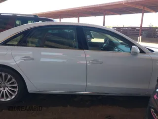 2015 Audi A8 3.0T z VIN WAU3GAFD8FN019722, wystawiony jako IAAI lot #42292255 z przebiegiem 126 889 mil mil oraz . Historia ofert i sprzedaży dostępna na DreamBid. Obrazek 14.