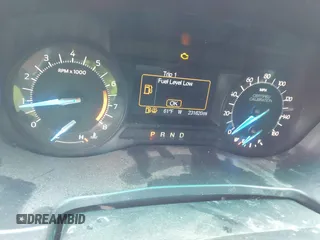2016 Ford Police Interceptor Utility z VIN 1FM5K8AR2GGA28729, wystawiony jako IAAI lot #42318398 z przebiegiem 231 620 mil mil oraz . Historia ofert i sprzedaży dostępna na DreamBid. Obrazek 7.