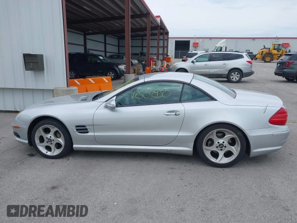 2003 Mercedes-Benz SL 500 with VIN WDBSK75F33F058662, listed as a IAAI auction lot 42502930 with Not provided miles and . Bid and sale history available at DreamBid. Image 14.