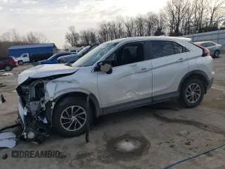 2022 Mitsubishi Eclipse Cross ES z VIN JA4ATUAA4NZ039908, wystawiony jako Copart lot #46615885 z przebiegiem 74 316 mil mil oraz Szkody całkowita. Historia ofert i sprzedaży dostępna na DreamBid. Obrazek 1.