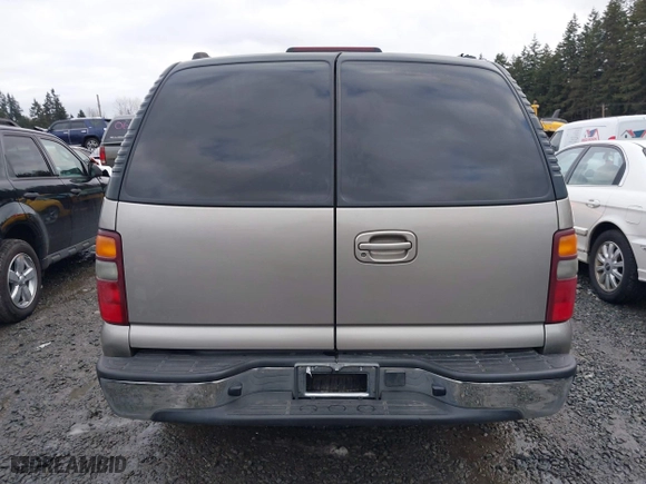 2001 Chevrolet Tahoe LS with VIN 1GNEK13TX1J213942, listed as a IAAI auction lot 41568563 with 130,647 mi miles. Bid and sale history available at carsss.com. Image 16.