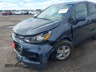2019 Chevrolet Trax LS with VIN 3GNCJNSB4KL270755, listed as a IAAI auction lot 41738365 with 90,750 mi miles and . Bid and sale history available at DreamBid. Image 6.