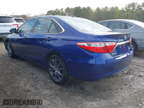 2015 Toyota Camry XLE with VIN 4T1BF1FK3FU979368, listed as a IAAI auction lot 41901153 with 122,153 mi miles and . Bid and sale history available at DreamBid. Image 3.