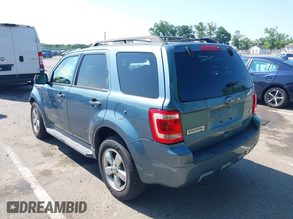 2012 Ford Escape XLT z VIN 1FMCU0DG8CKA47127, wystawiony jako IAAI lot #42542678 z przebiegiem 109 203 mil mil oraz . Historia ofert i sprzedaży dostępna na DreamBid. Obrazek 3.