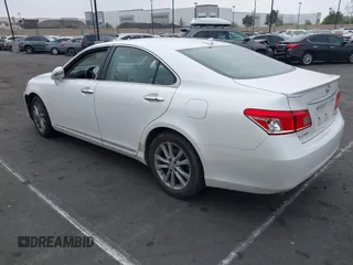 2010 Lexus ES with VIN JTHBK1EG5A2410652, listed as a IAAI auction lot 41997475 with 167,468 mi miles. Bid and sale history available at carsss.com. Image 3.