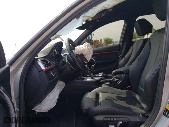 2018 BMW 3 Series 330i xDrive with VIN WBA8D9C54JEM34426, listed as a Copart auction lot 60487205 with 158,224 mi miles and Salvage title. Bid and sale history available at DreamBid. Image 7.