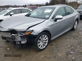 2020 Toyota Camry LE with VIN 4T1C11AK5LU869525, listed as a IAAI auction lot 41693706 with 134,201 mi miles. Bid and sale history available at carsss.com. Image 17.