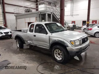 2002 Toyota Tacoma PreRunner z VIN 5TESN92N42Z131930, wystawiony jako IAAI lot #42236047 z przebiegiem Nie podano mil oraz . Historia ofert i sprzedaży dostępna na DreamBid. Obrazek 1.