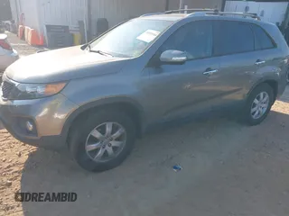 2013 Kia Sorento LX with VIN 5XYKT3A63DG339792, listed as a IAAI auction lot 40555344 with 172,247 mi miles and . Bid and sale history available at carsss.com. Image 2.
