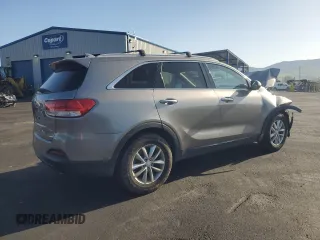 2017 Kia Sorento LX with VIN 5XYPGDA33HG191770, listed as a Copart auction lot 51885835 with 68,846 mi miles and Salvage Title. Bid and sale history available at DreamBid. Image 3.