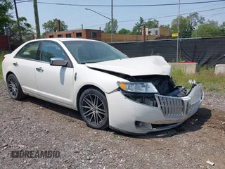 2010 Lincoln MKZ with VIN 3LNHL2GC8AR624860, listed as a IAAI auction lot 42476952 with 208,560 mi miles and . Bid and sale history available at DreamBid. Image 1.
